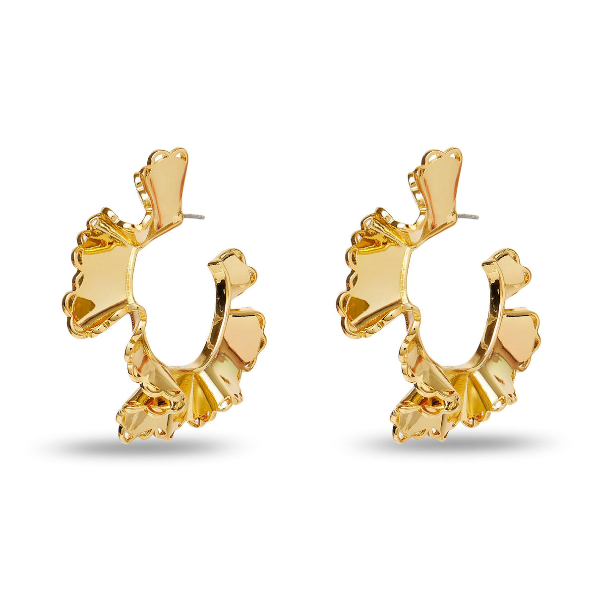 Lele Sadoughi EARRINGS SCALLOP RUFFLE EDGED HOOP
EARRINGS